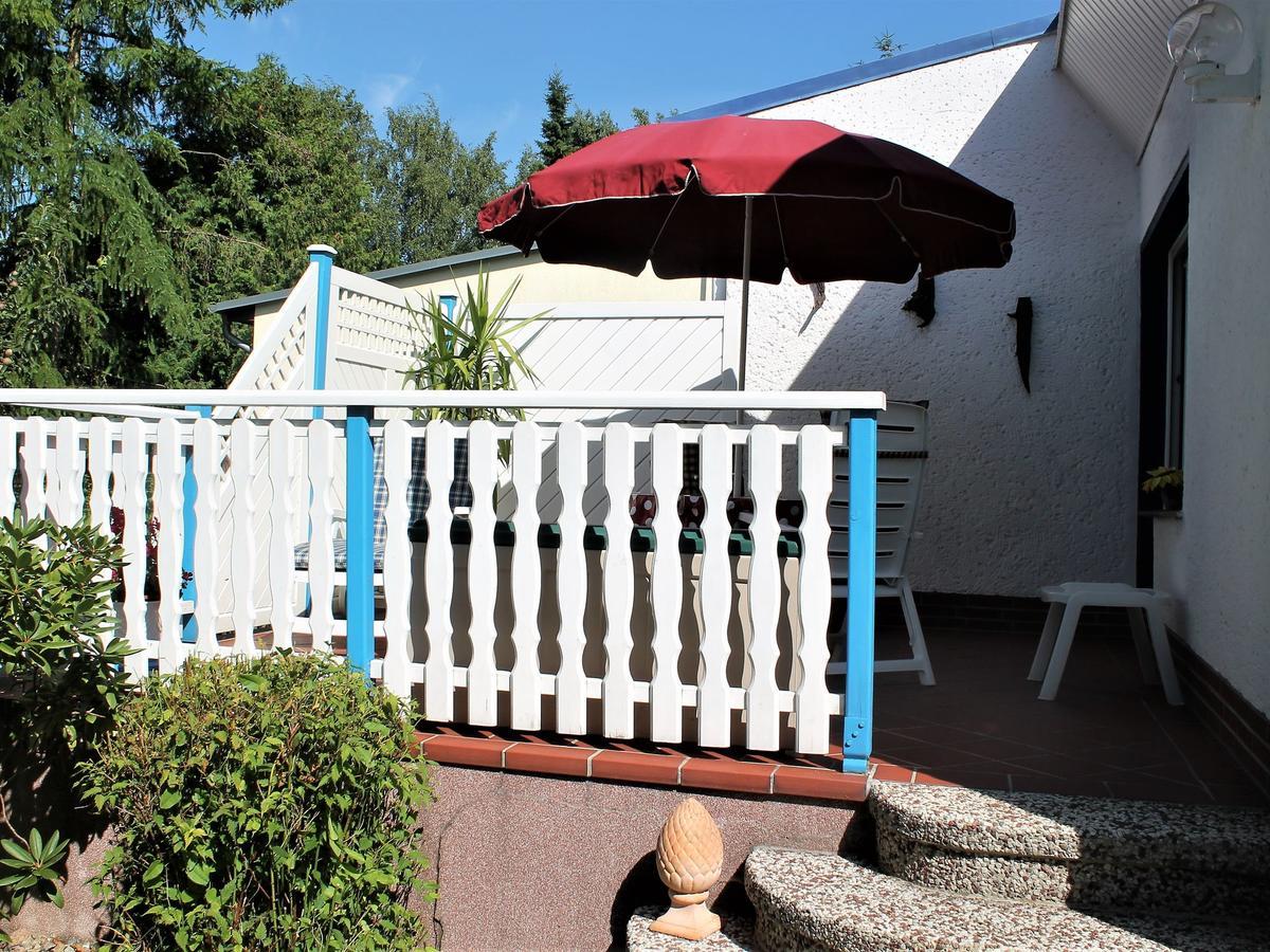Attractive Bungalow In Damshagen Near The Sea Екстер'єр фото